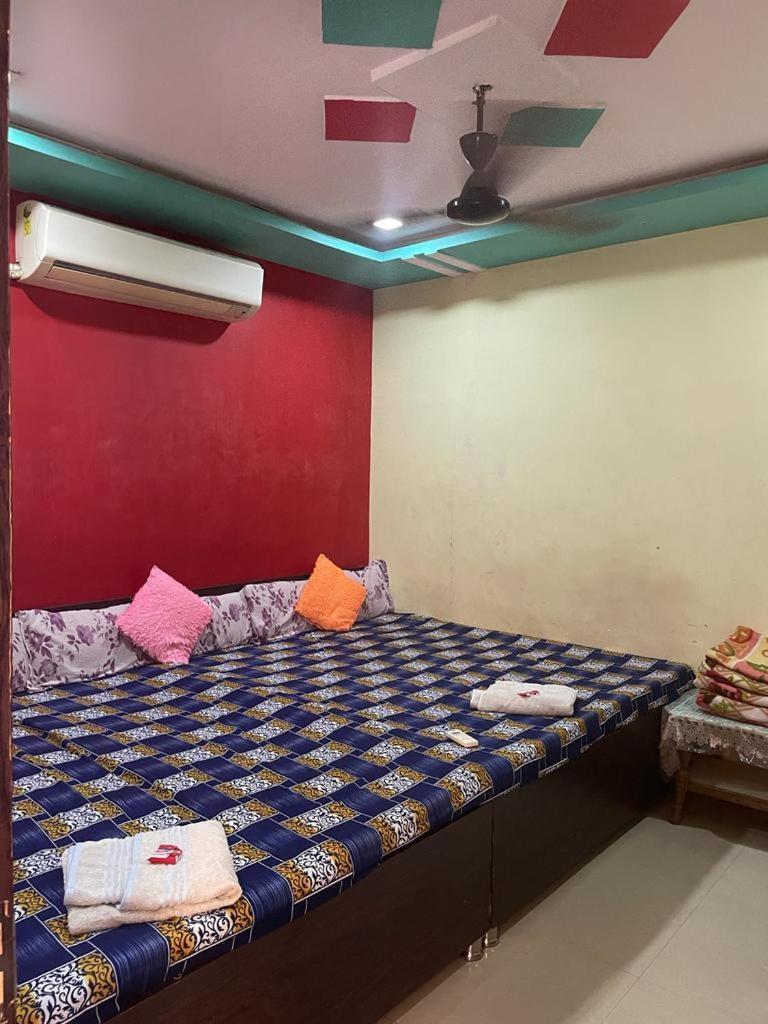 New Yanti Guest House Ujjain Extérieur photo